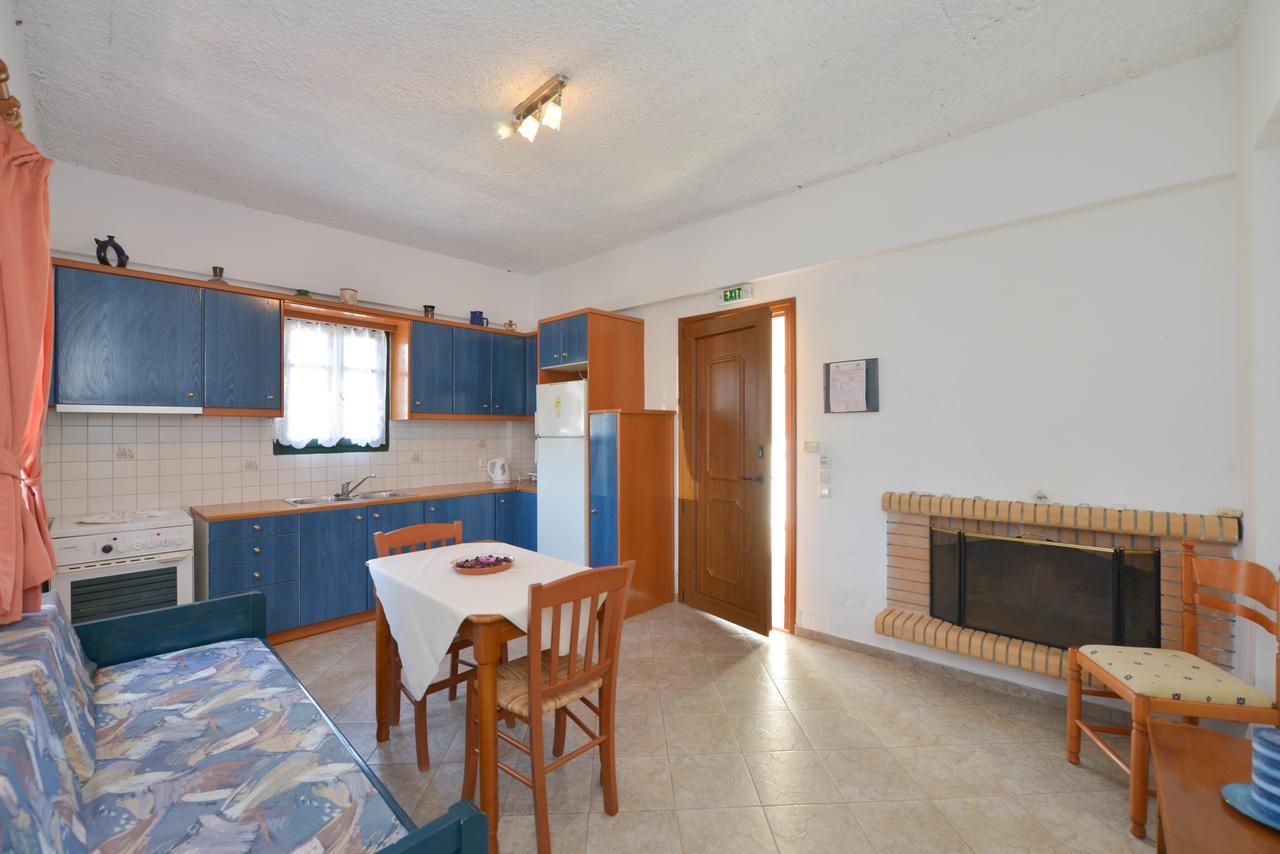 Cyclades Beach Apartments Chrisopigi  Екстериор снимка